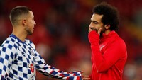 Bintang masing-masing tim, Eden Hazard dan Mohamed Salah, cuma jadi ada di bangku cadangan saat Liverpool menjamu Chelsea di babak ketiga Piala Liga Inggris. (Lee Smith/REUTERS)