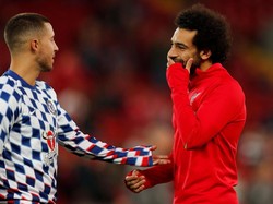 Bintang masing-masing tim, Eden Hazard dan Mohamed Salah, cuma jadi ada di bangku cadangan saat Liverpool menjamu Chelsea di babak ketiga Piala Liga Inggris. (Lee Smith/REUTERS)
