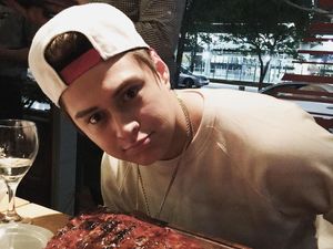 Tampannya Enrique Gil, Aktor Filipina yang Suka Ngemil