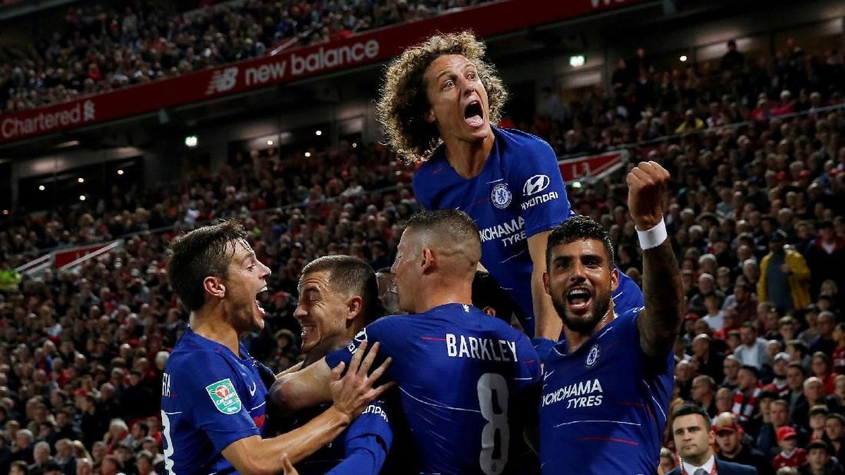 David Luiz yakin Chelsea masih bisa juara Liga Inggris musim ini (Lee Smith/REUTERS)