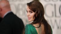 Foto: Pesona 5 Artis Cantik Bertato dan Makna di Baliknya