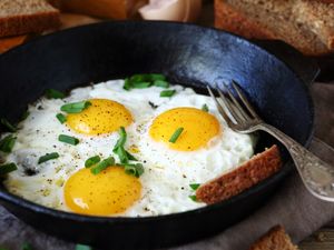 Nyam! Olahan Telur Makin Enak Kalau Ditambah 12 Bahan Ini Nyam! Olahan Telur Makin Enak Kalau Ditambah 12 Bahan Ini