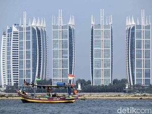 Melihat Aktivitas Nelayan di Sekitar Pulau Reklamasi G Melihat Aktivitas Nelayan di Sekitar Pulau Reklamasi G