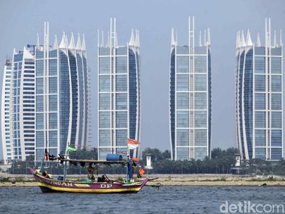 Melihat Aktivitas Nelayan di Sekitar Pulau Reklamasi G