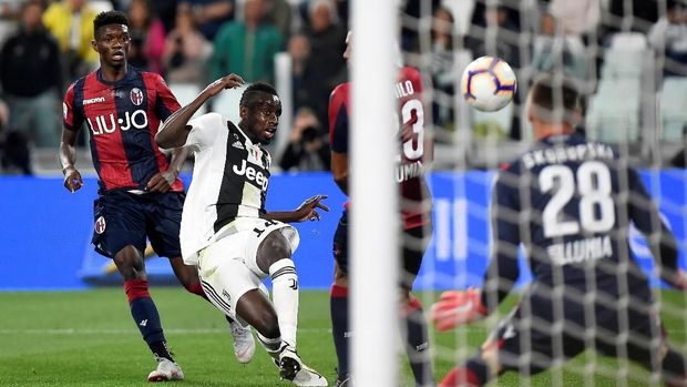 Blaise Matuidi menggandakan keunggulan Juventus.