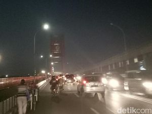 Jembatan Ampera Gelap Gulita, Ini Penjelasan Pemkot