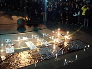 Ratusan Suporter di Bandung Gelar Aksi Suarakan Perdamaian