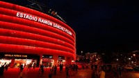 Ramon Sanchez Pizjuan kian menegaskan sebagai stadion angker bagi Madrid. Madrid sudah 10 kali tumbang di sana, lebih banyak dibandingkan stadion-stadion tim lain sejak abad 21. (Foto: Marcelo Del Pozo/Reuters)