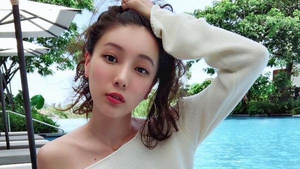 Gaya Liburan Seksi Bos Online Shop Taiwan