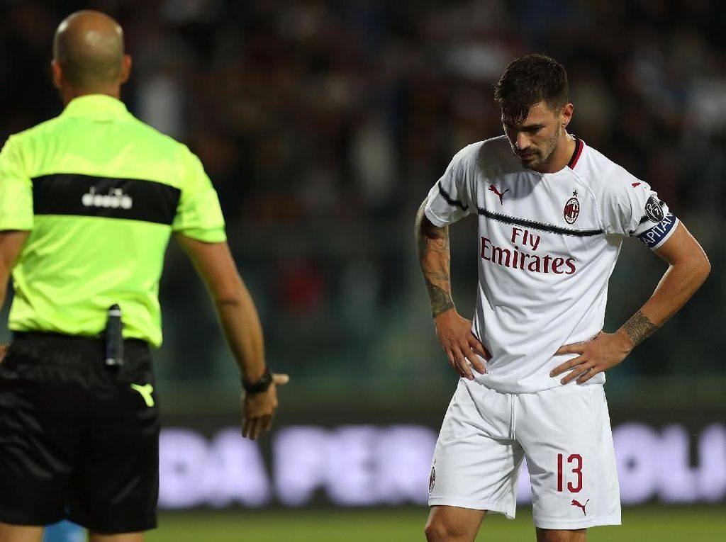 Mandulnya Milan Bukan Cuma Salah Striker Mandulnya Milan Bukan Cuma Salah Striker
