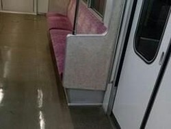 Ada yang BAB di KRL, PT KCI Imbau Penumpang Tak Paksakan Diri