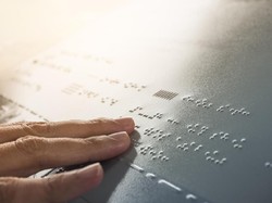 Inspiratif! Olahraga Membuat Wanita Buta dan Tuli Ini Semangat Hidup