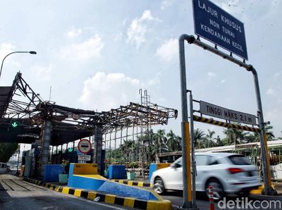 Pasca Kebakaran, Gerbang Tol Pejompongan Kembali Dibuka