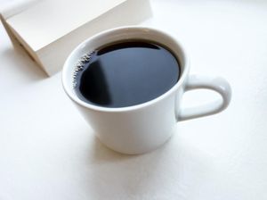 Manfaat Minum Kopi Tanpa Gula dan Anies Baswedan Jualan Nasgor