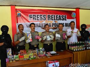 Polisi Sita Ratusan Kemasan Obat Kuat Tak Berizin di Blora