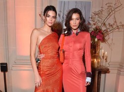 Sweet! Bella Hadid Membuat Kue Ultah Untuk Kendall Jenner