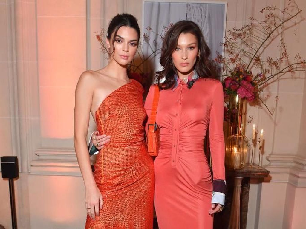 Sweet! Bella Hadid Membuat Kue Ultah Untuk Kendall Jenner Sweet! Bella Hadid Membuat Kue Ultah Untuk Kendall Jenner