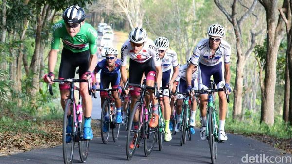 Pertarungan Sengit di Tour de Banyuwangi Ijen