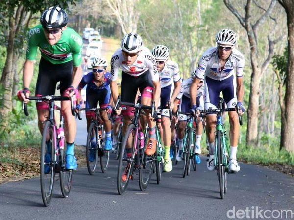 Pertarungan Sengit di Tour de Banyuwangi Ijen