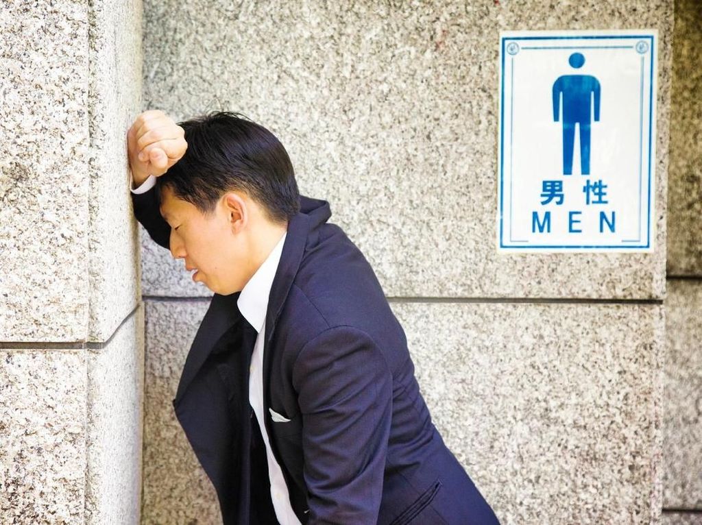 Hiii! Gagang Pintu Toilet Pria 6 Kali Lebih Banyak Kuman daripada Toilet Wanita Hiii! Gagang Pintu Toilet Pria 6 Kali Lebih Banyak Kuman daripada Toilet Wanita