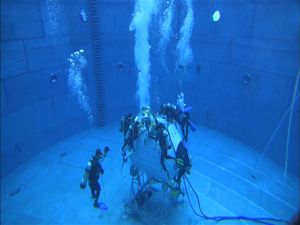 Astronot China Bersiap ke Luar Angkasa 2020