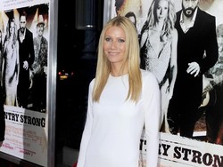 Gwyneth Paltrow Tak Berniat Punya Anak dari Brad Falchuk