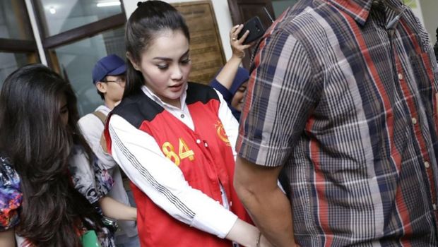 Jennifer Dunn tersangkut kasus narkoba.