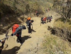 Jalur Pendakian Gunung Merbabu Akan Ditutup Sementara