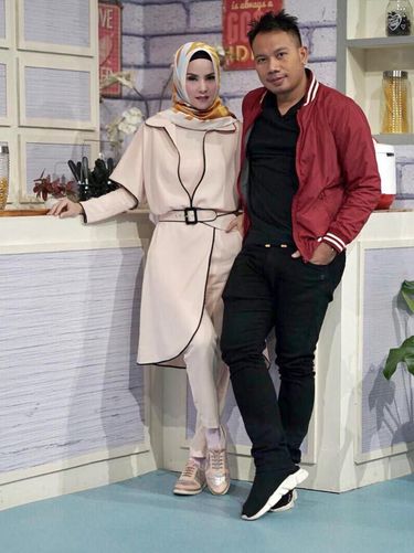 Vicky dan Angel Lelga