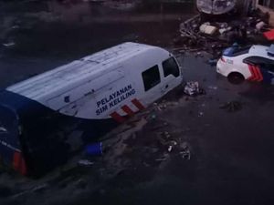 Usai Gempa-Tsunami, Donggala dan Palu Gelap Gulita