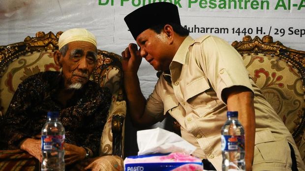 PBNU soal Doa yang Ditukar: Mbah Moen Tak Mungkin Bisa Didikt
