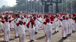 Senam dan Doorprize Ramaikan HUT DPD RI