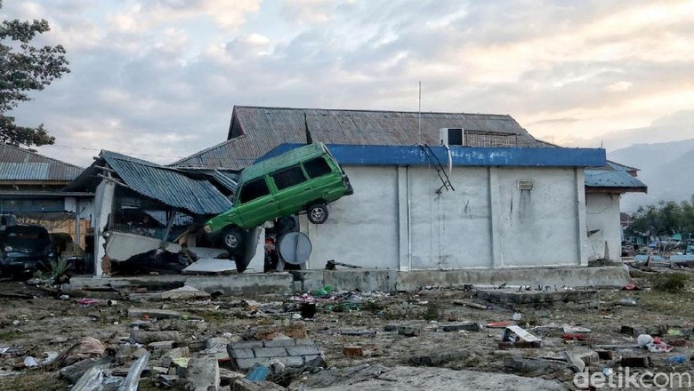 Fadli Minta Gempa-Tsunami Sulteng Ditetapkan Bencana Nasional Fadli Minta Gempa-Tsunami Sulteng Ditetapkan Bencana Nasional