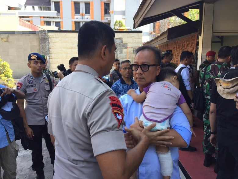 Cerita Mensos soal Bayi Korban Gempa Palu Terpisah dari Orang Tua Cerita Mensos soal Bayi Korban Gempa Palu Terpisah dari Orang Tua