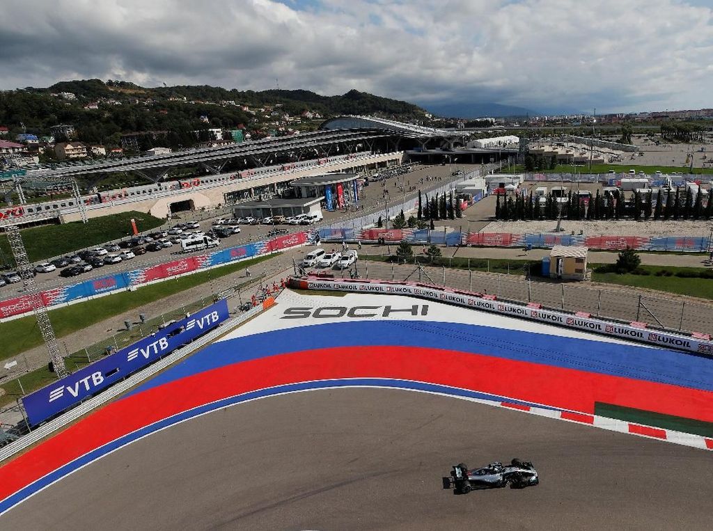 Free Practice III GP Rusia: Hamilton Tercepat di Sesi Ketiga Free Practice III GP Rusia: Hamilton Tercepat di Sesi Ketiga