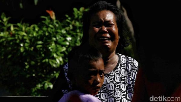 Tangis Pilu Warga Korban Gempa-Tsunami di Palu