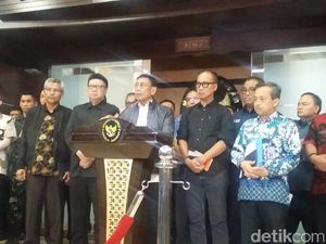 Wiranto: Landas Pacu di Bandara Palu Retak 500 Meter