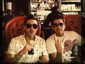 Tampan dan Atletis, Zac Efron Hobi Makan Es Krim hingga Kue