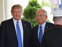 Mahathir Sebut Najib Pernah Berusaha Menyuap Trump