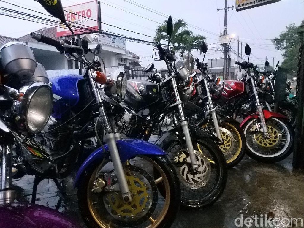 Ini Bengkel Spesialis Scorpio yang Bikin Waras dan Kenceng! Ini Bengkel Spesialis Scorpio yang Bikin Waras dan Kenceng!