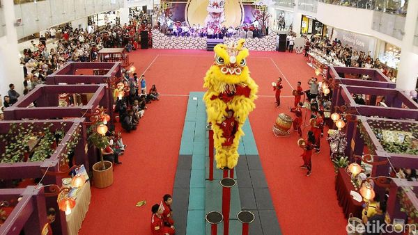Melihat Pembukaan Kejuaraan Barongsai di Pluit Village