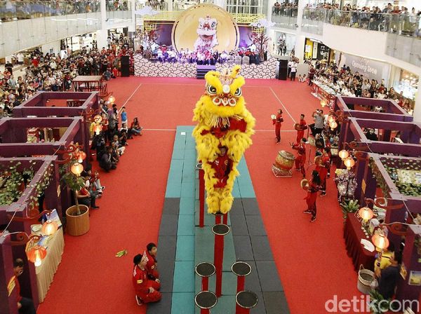 Melihat Pembukaan Kejuaraan Barongsai di Pluit Village