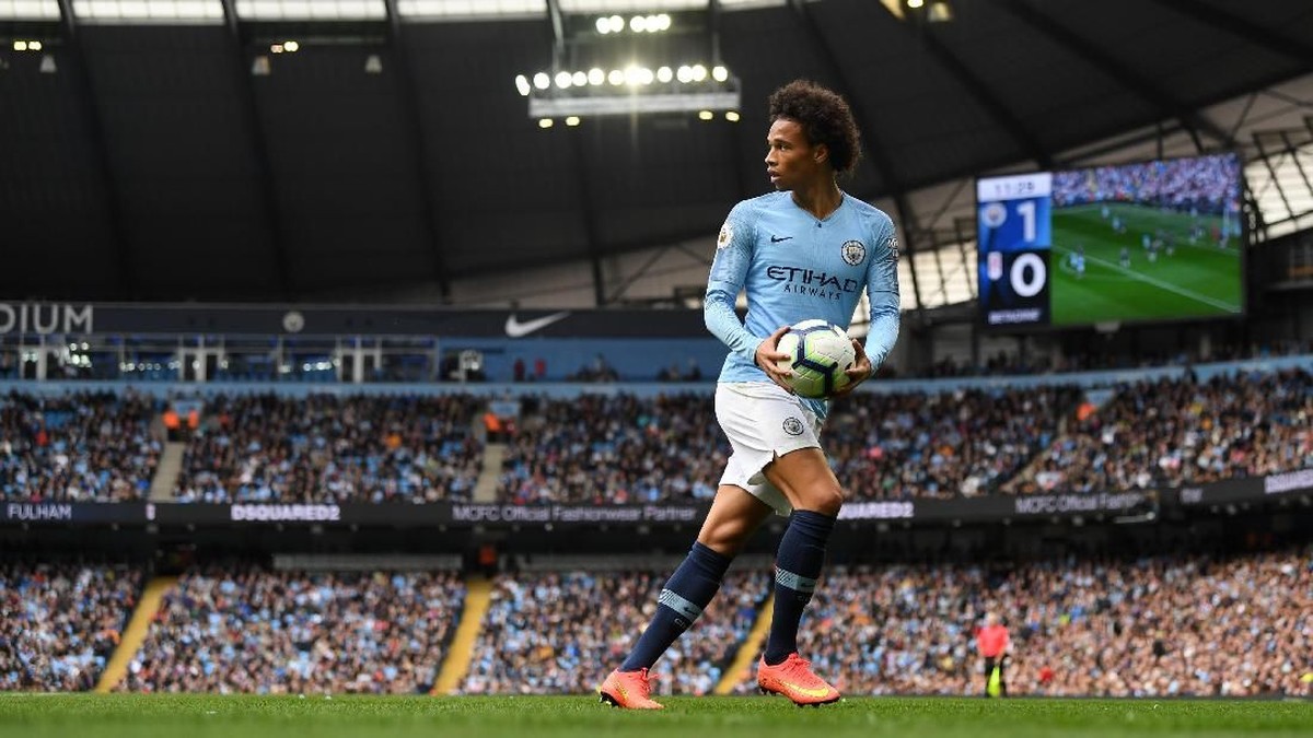 Leroy Sane belakangan tengah dikritik usai performa buruknya (Michael Regan/Getty Images)