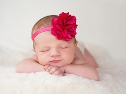 Nama-nama Bayi Perempuan Bahasa Arab dengan Arti Kuat