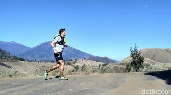 Foto: Berlari Menyusuri Keindahan Gunung Ijen