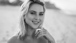 Cantik dan Kuat, Model Seksi Ini Juga Berprofesi Sebagai Stuntwoman