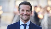Siang-siang Gini, Lihat Senyuman Bradley Cooper Bikin Meleleh