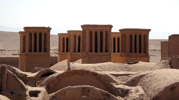 Penampakan AC Kuno dari Iran