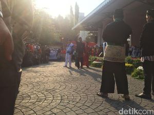 Kirab Obor Asian Para Games Juga Doa untuk Korban Tsunami Palu dan Donggola