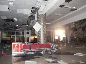 Begini Potret Rusaknya Bandara Palu Pasca Diguncang Gempa Begini Potret Rusaknya Bandara Palu Pasca Diguncang Gempa